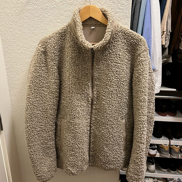 Uniqlo Fleece Jacket - Picture 1 of 3